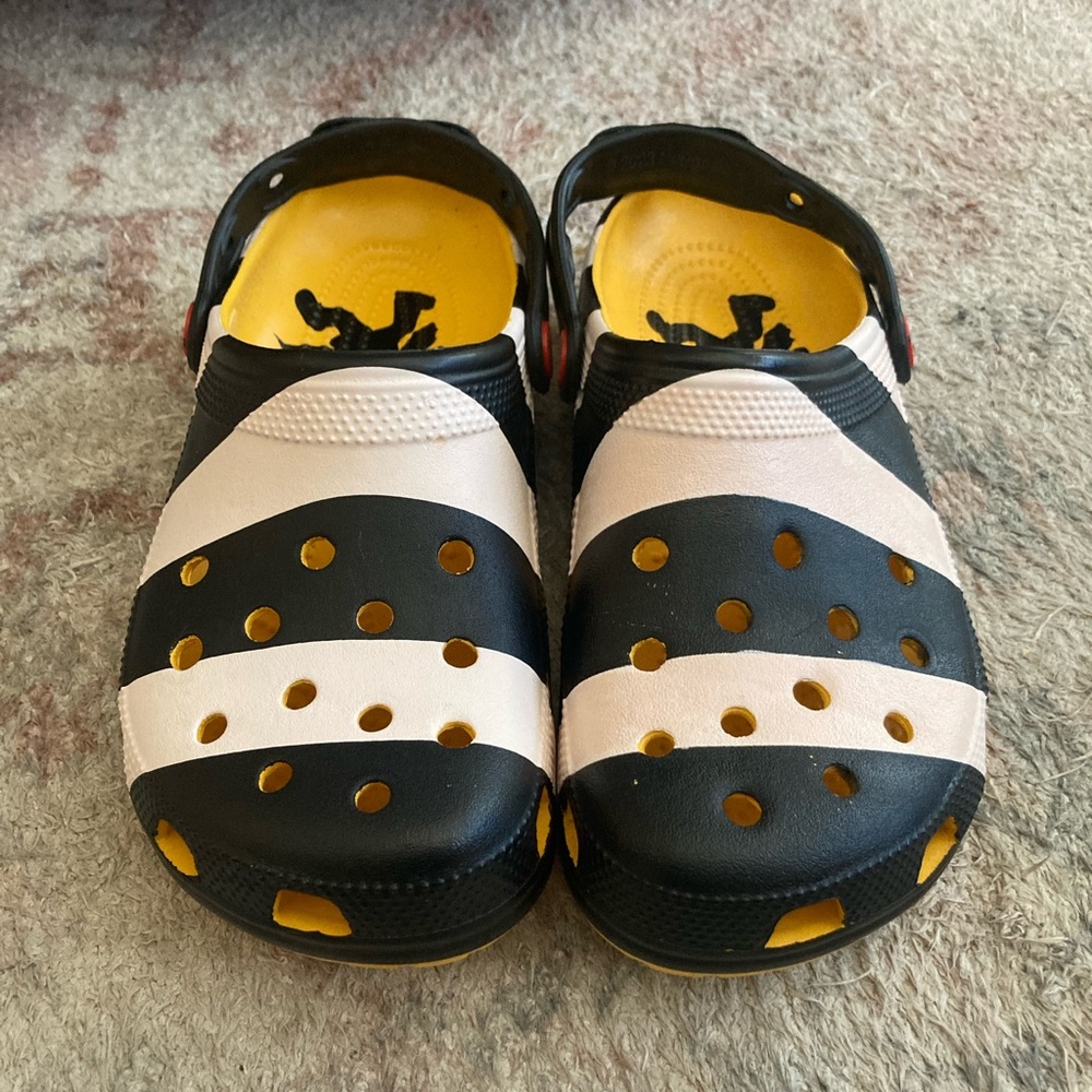 Crocs Classic Crocs McDonalds Hamburlgar